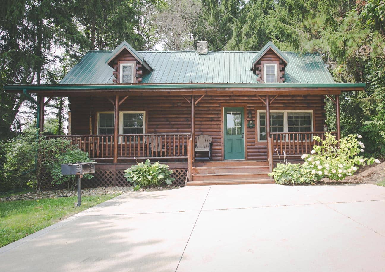 The Evergreen cabin at Pine Cove